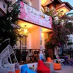 فندق Yesim Çeşme
